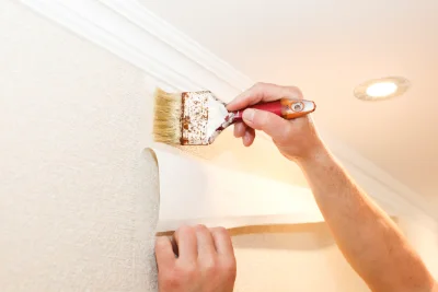 Pose de papier peint à Chérizet — revêtements muraux et toiles de verre
